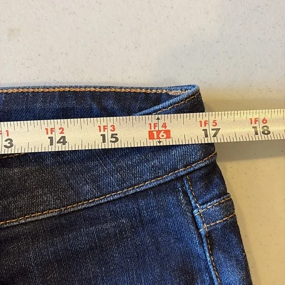 KUT from the Kloth Woman’s 8 Catherine Boyfriend Jeans - Picture 4 of 6